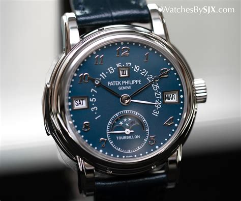 Patek Philippe. An outstanding and unique stainless steel 